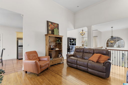 listing main photo