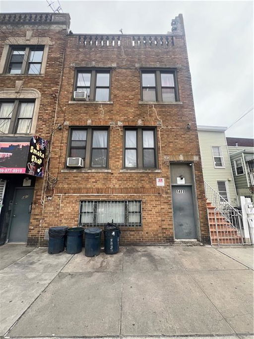 listing main photo