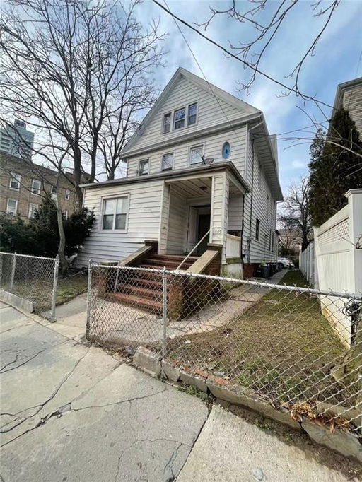 listing main photo