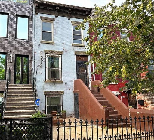 listing main photo