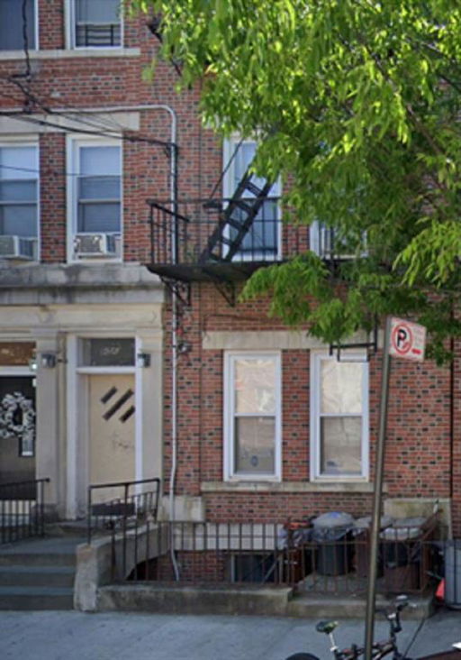 listing main photo