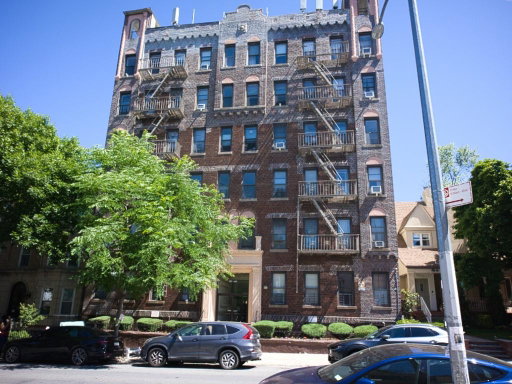 listing main photo