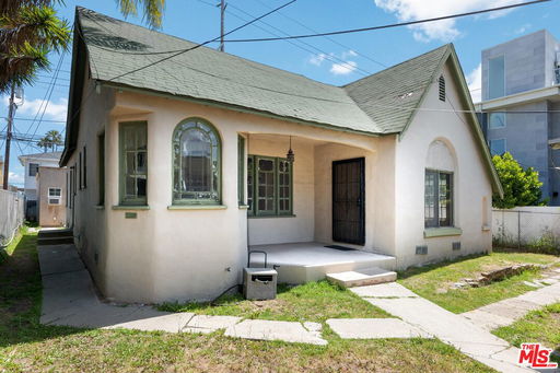 listing main photo
