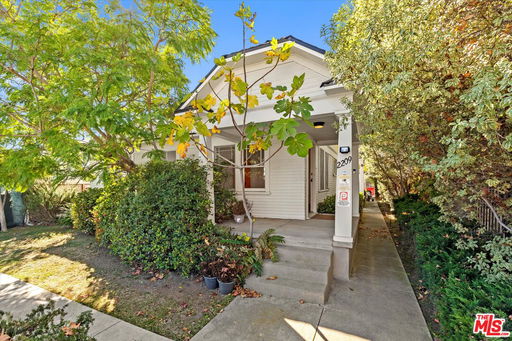 listing main photo