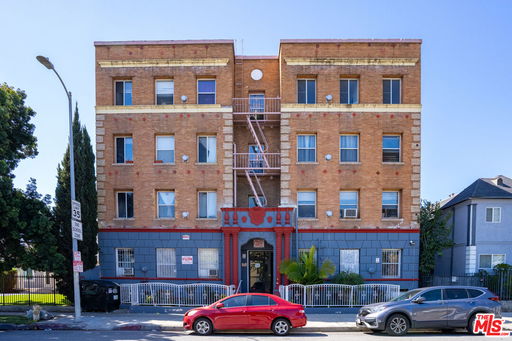 listing main photo
