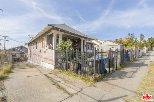 listing main photo