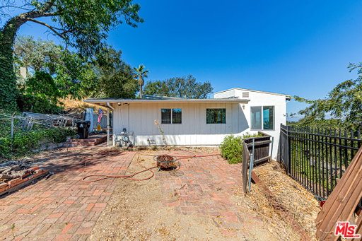listing main photo
