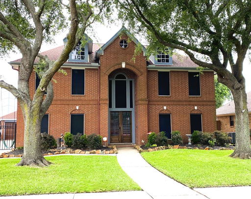 listing main photo