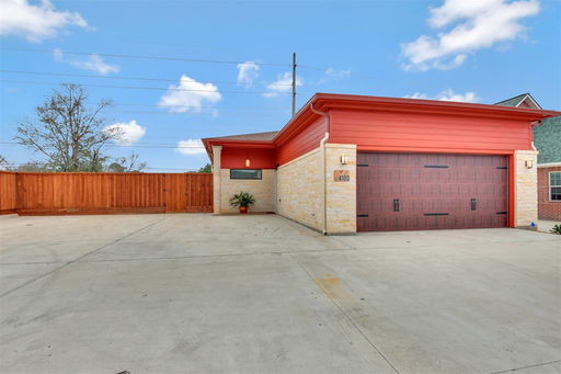 listing main photo