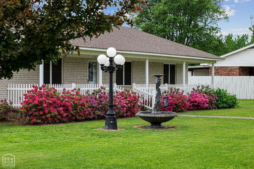 listing main photo