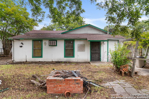 listing main photo