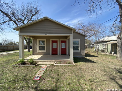 listing main photo