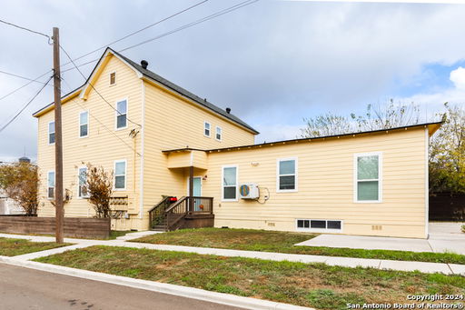 listing main photo