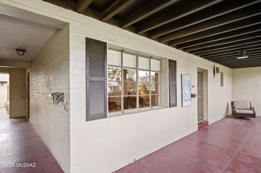 listing main photo