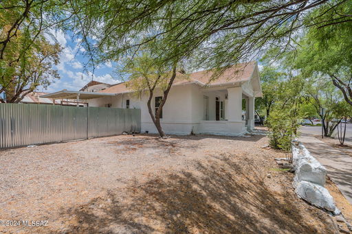 listing main photo