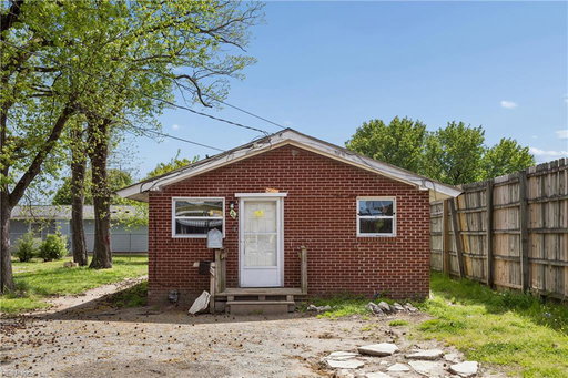 listing main photo