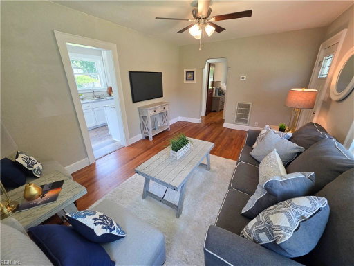 listing main photo