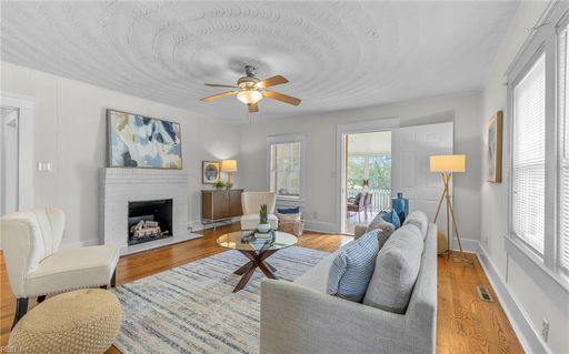 listing main photo