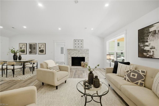listing main photo