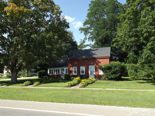 listing main photo