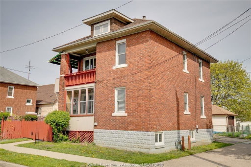listing main photo