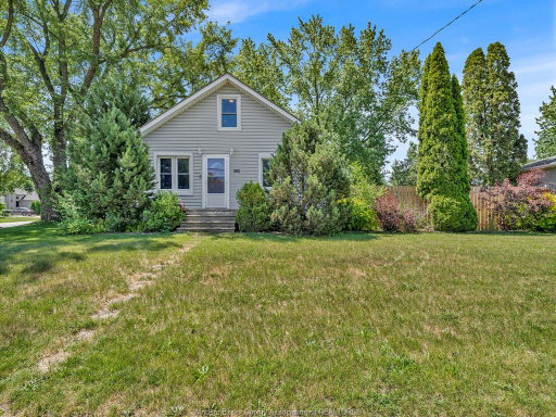 listing main photo