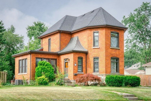 listing main photo