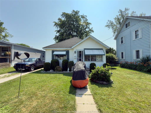 listing main photo