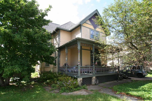 listing main photo